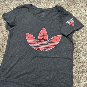 Adidas Originals Chicago Bulls Women’s Shirt Large